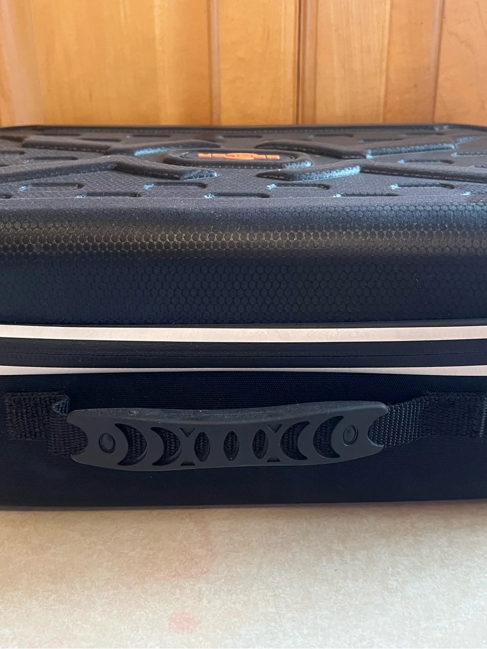 Quest VR 2 headset HARD SHELL CASE ONLY